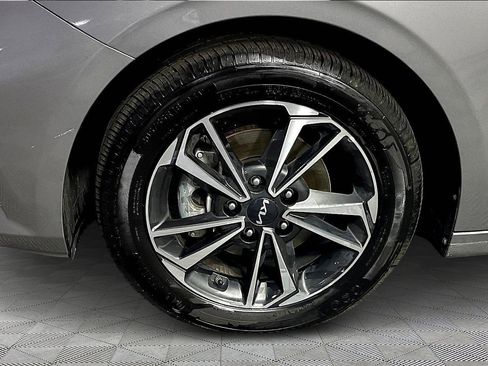 Certified 2024 Kia Forte LXS image 33