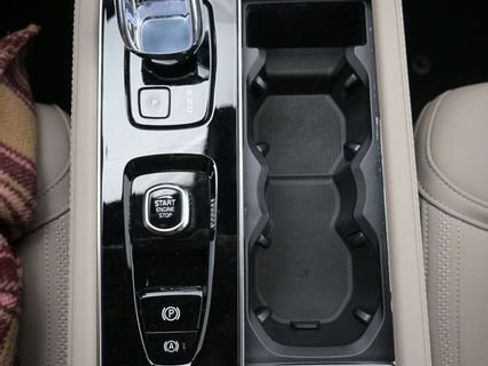 New 2026 Volvo XC90 T8 Plus image 11