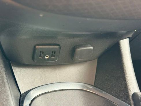 Used 2016 Chevrolet Malibu LT w/ Driver Confidence Package image 16