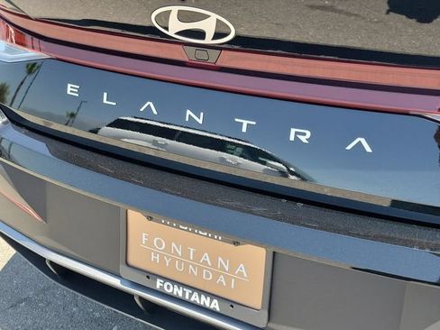 New 2026 Hyundai Elantra SEL Sport FWD image 31