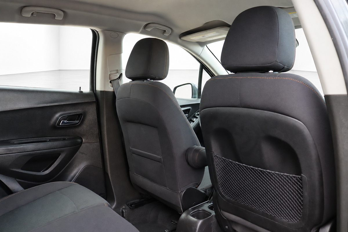 Used 2019 Chevrolet Trax LS FWD image 15