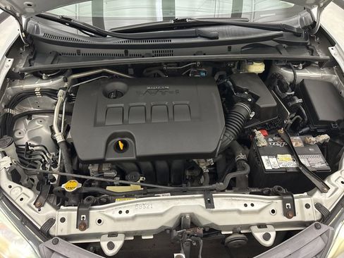 Used 2015 Toyota Corolla LE FWD image 35
