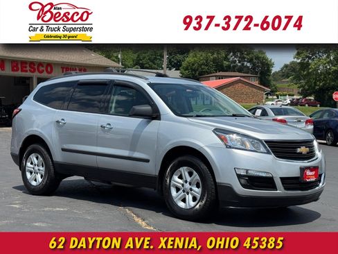 Used 2015 Chevrolet Traverse LS FWD image 1