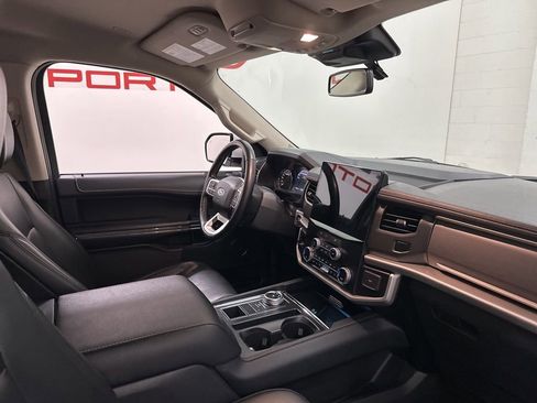 Used 2024 Ford Expedition XLT RWD image 60
