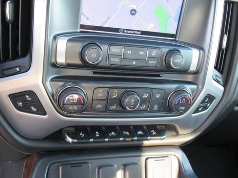 Used 2017 GMC Sierra 1500 SLT image 26