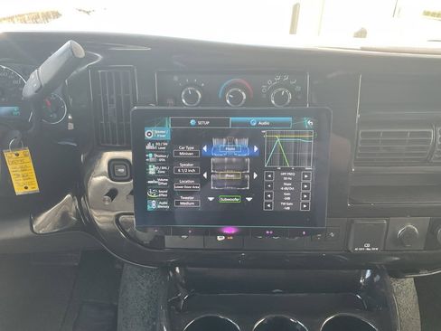 Used 2019 GMC Savana 2500 Extended image 16