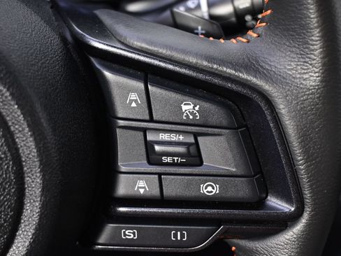 Used 2024 Subaru Crosstrek 2.5i Limited AWD/4WD image 31