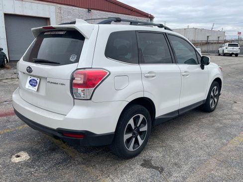 Used 2018 Subaru Forester 2.5i Limited image 3