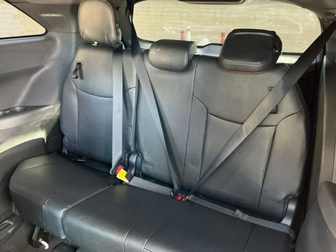 Used 2024 Toyota Sienna XSE w/ XSE Premium Package FWD image 28
