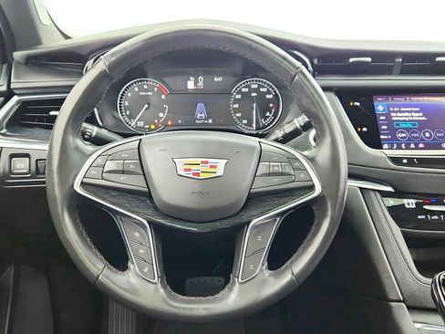 Used 2023 Cadillac XT5 Premium Luxury image 23