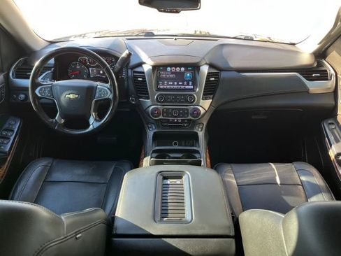 Used 2018 Chevrolet Suburban Premier image 21