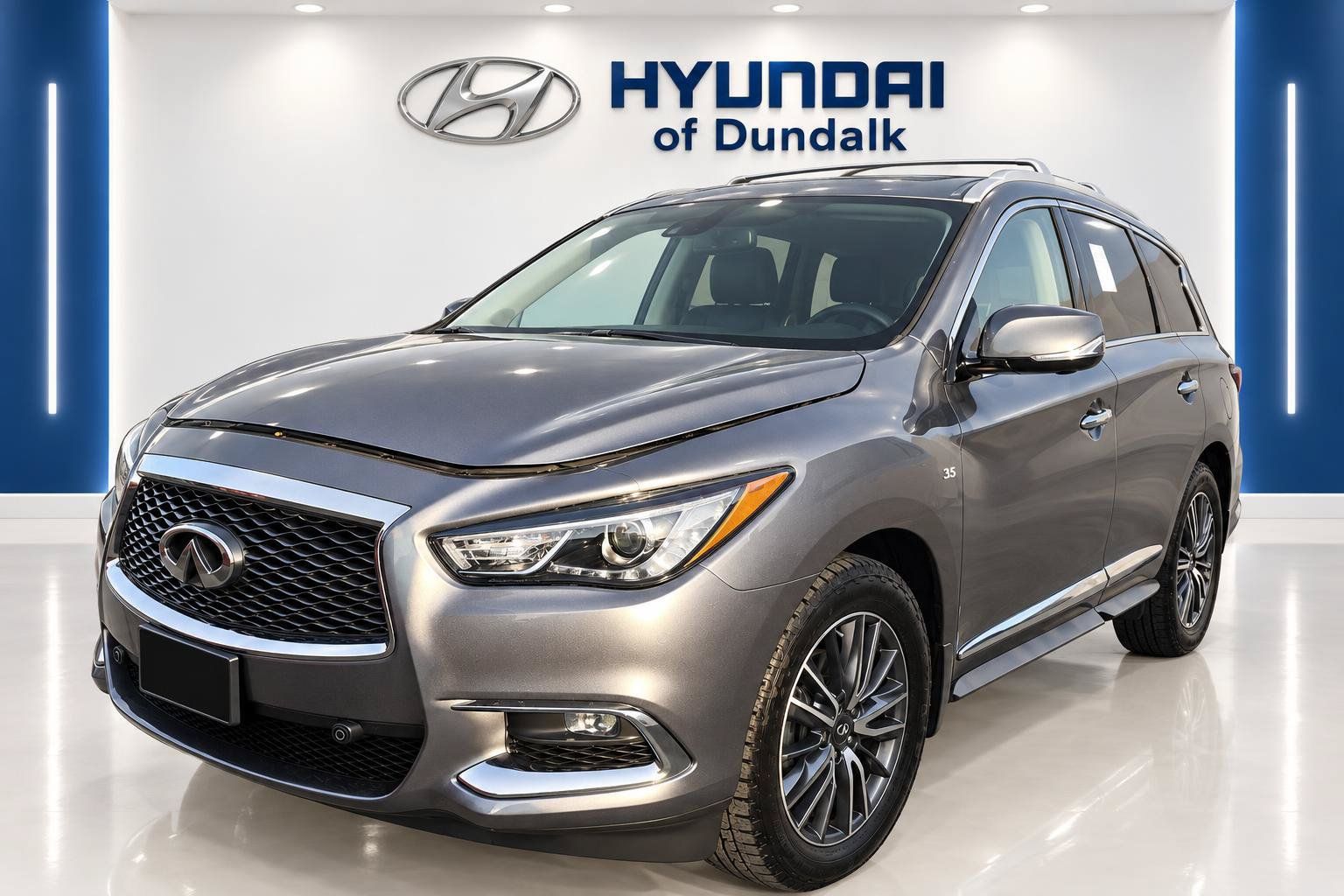 Used 2019 INFINITI QX60 Luxe w/ Sensory Package AWD/4WD image 1
