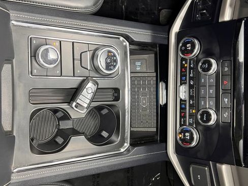 Used 2024 Ford Expedition Max XLT image 13