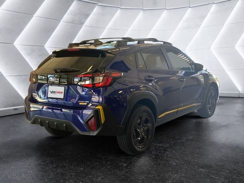 Used 2025 Subaru Crosstrek 2.5i Sport w/ Crosstrek Mirror Package AWD/4WD image 4