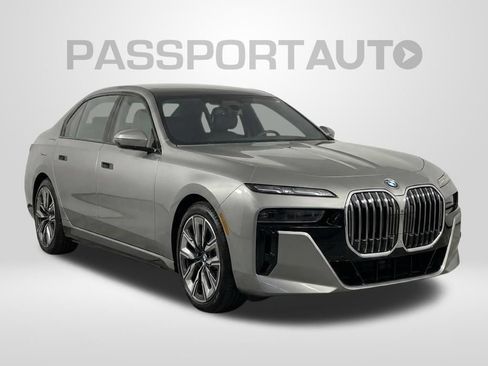 Used 2023 BMW 740i RWD image 6