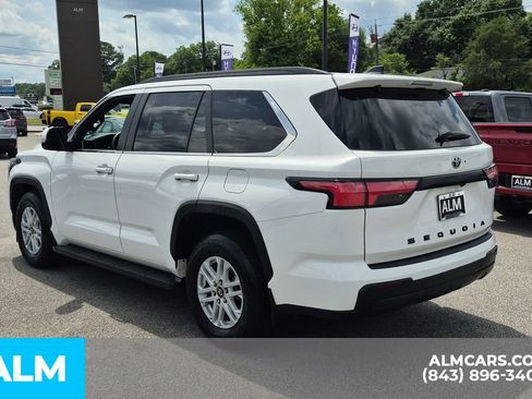 Used 2025 Toyota Sequoia SR5 AWD/4WD image 9