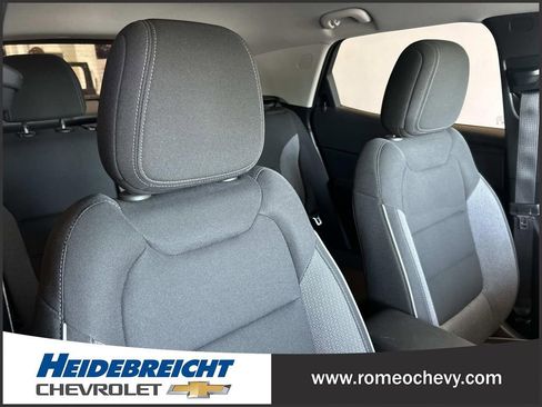 Used 2023 Chevrolet TrailBlazer LT FWD image 33