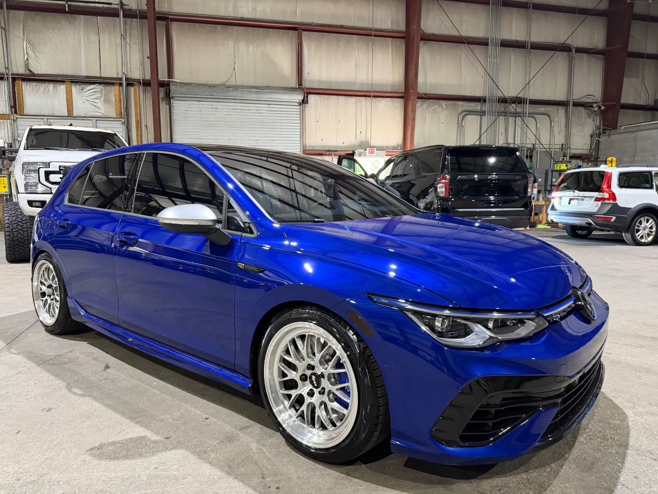 Used 2024 Volkswagen Golf R AWD/4WD image 2