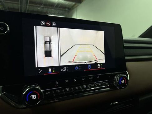 Certified 2024 GMC Canyon AT4 w/ Technology Package image 15