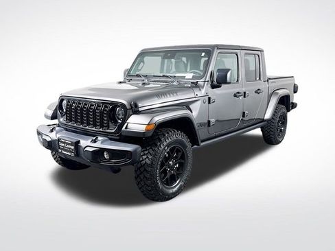 Used 2024 Jeep Gladiator Sport image 3