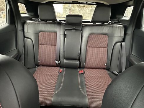 Certified 2025 Nissan Kicks SR image 28