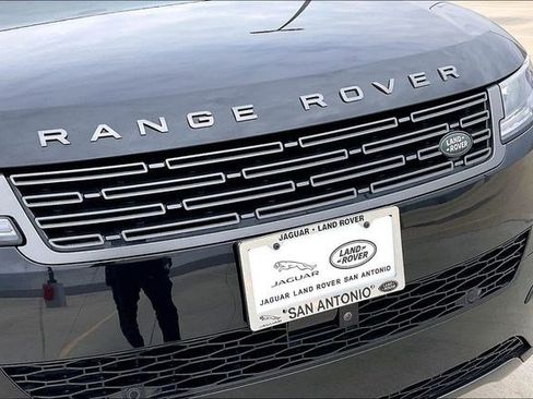 Used 2025 Land Rover Range Rover Sport S image 34