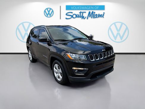 Used 2020 Jeep Compass Latitude FWD image 1