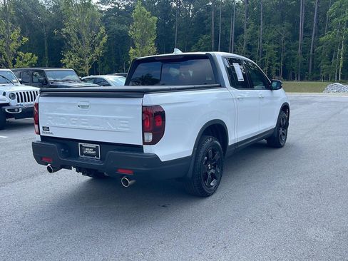 Used 2025 Honda Ridgeline Black Edition image 7