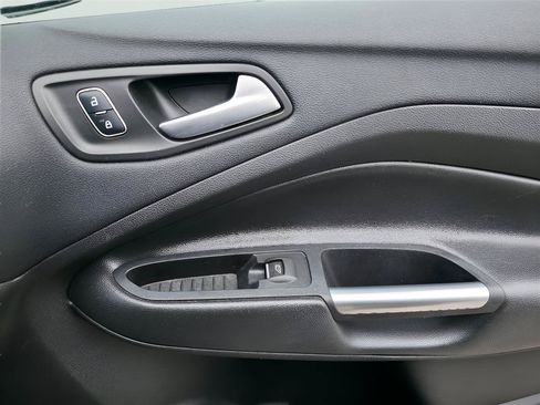 Used 2017 Ford Escape Titanium AWD/4WD image 16