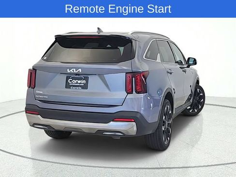 Used 2025 Kia Sorento EX FWD image 5