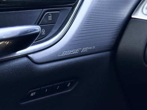 Used 2021 Cadillac XT6 Premium Luxury image 11