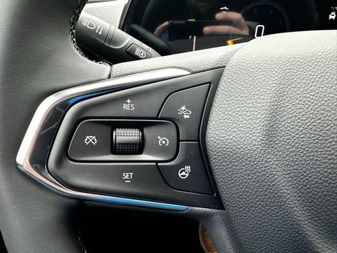 New 2026 Chevrolet Trax LT w/ Driver Confidence Package image 30