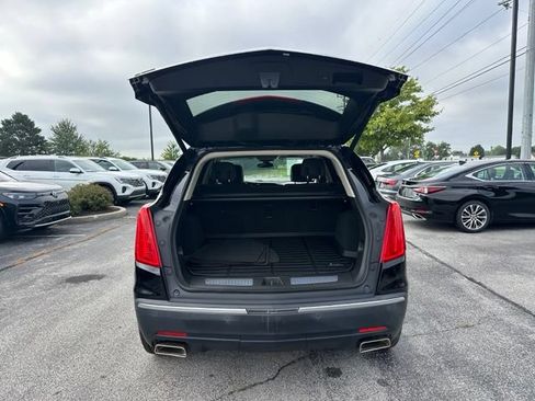 Used 2017 Cadillac XT5 Luxury w/ Driver Awareness Package AWD/4WD image 43