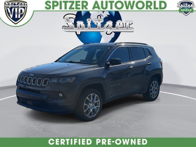 Used 2024 Jeep Compass Latitude AWD/4WD image 4
