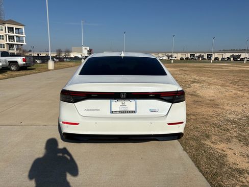 Certified 2023 Honda Accord Touring image 7