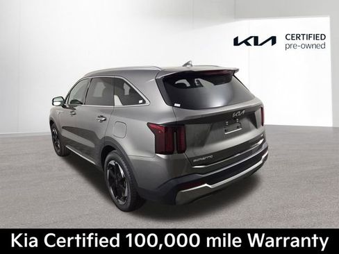 Certified 2026 Kia Sorento EX w/ EX Premium Package image 8
