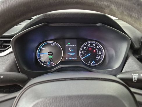 Used 2022 Toyota RAV4 LE AWD/4WD image 22