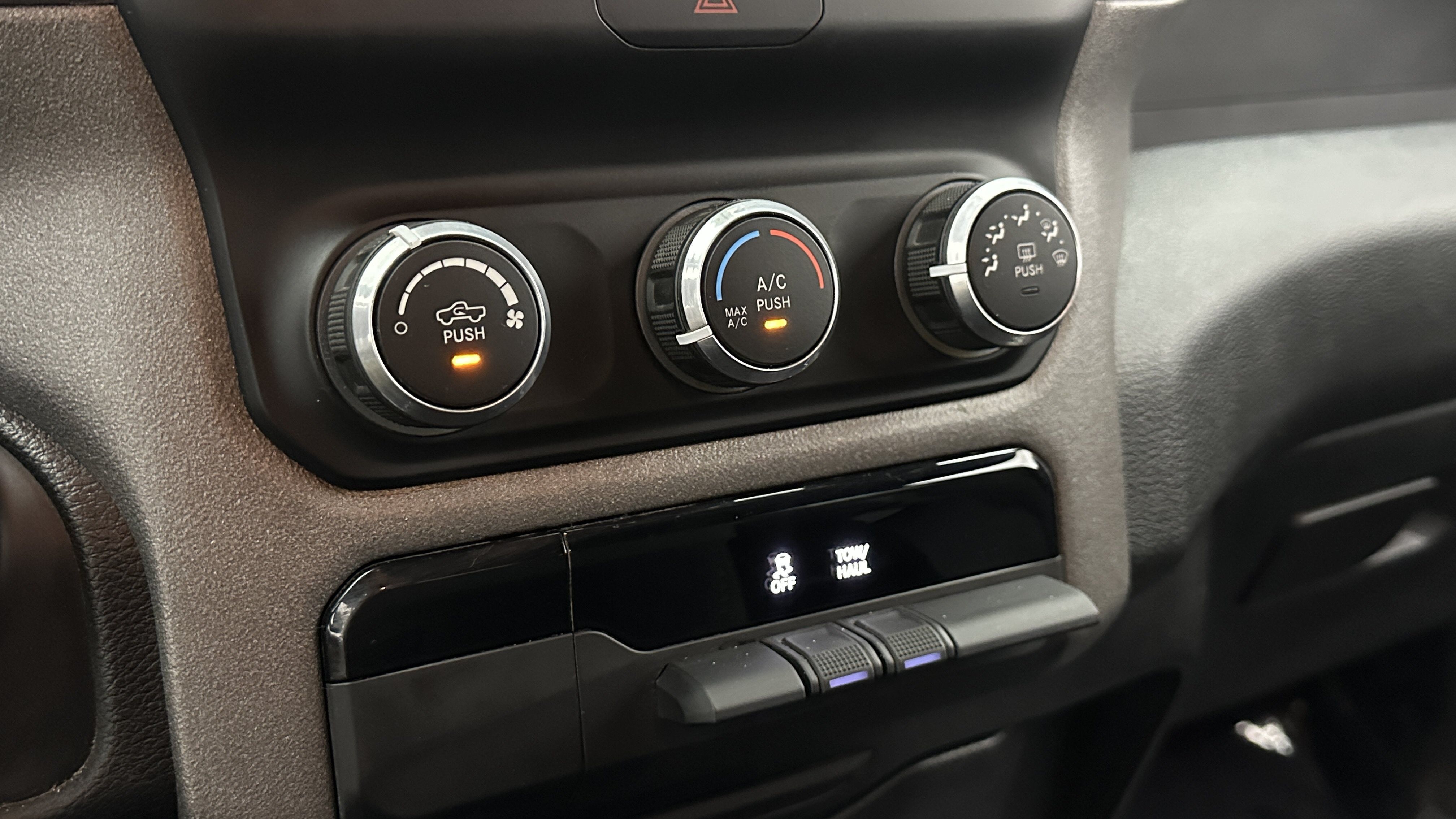Used 2022 RAM 1500 Tradesman RWD image 17