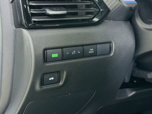 Used 2024 Nissan Sentra SV image 12