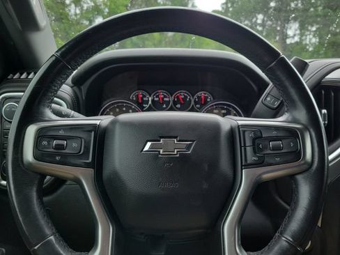 Used 2020 Chevrolet Silverado 1500 LT Trail Boss AWD/4WD image 27