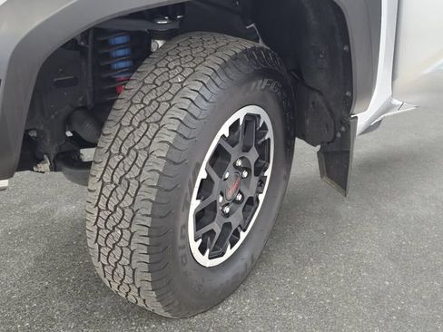Certified 2024 Toyota Tacoma TRD Off-Road w/ TRD Off Road Upgrade Package AWD/4WD image 31