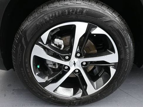 Used 2026 Chevrolet Trax RS FWD image 21