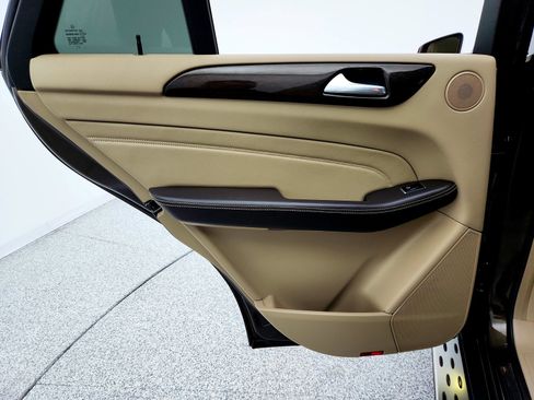 Used 2014 Mercedes-Benz ML 350 ML 350 w/ Premium 1 Package image 22