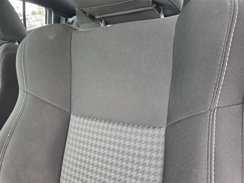 Used 2022 Dodge Charger GT w/ Blacktop Package image 13