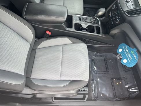 Used 2019 Ford Escape SE image 29