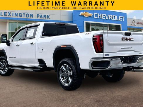 Used 2025 GMC Sierra 3500 SLT w/ SLT Premium Package AWD/4WD image 2