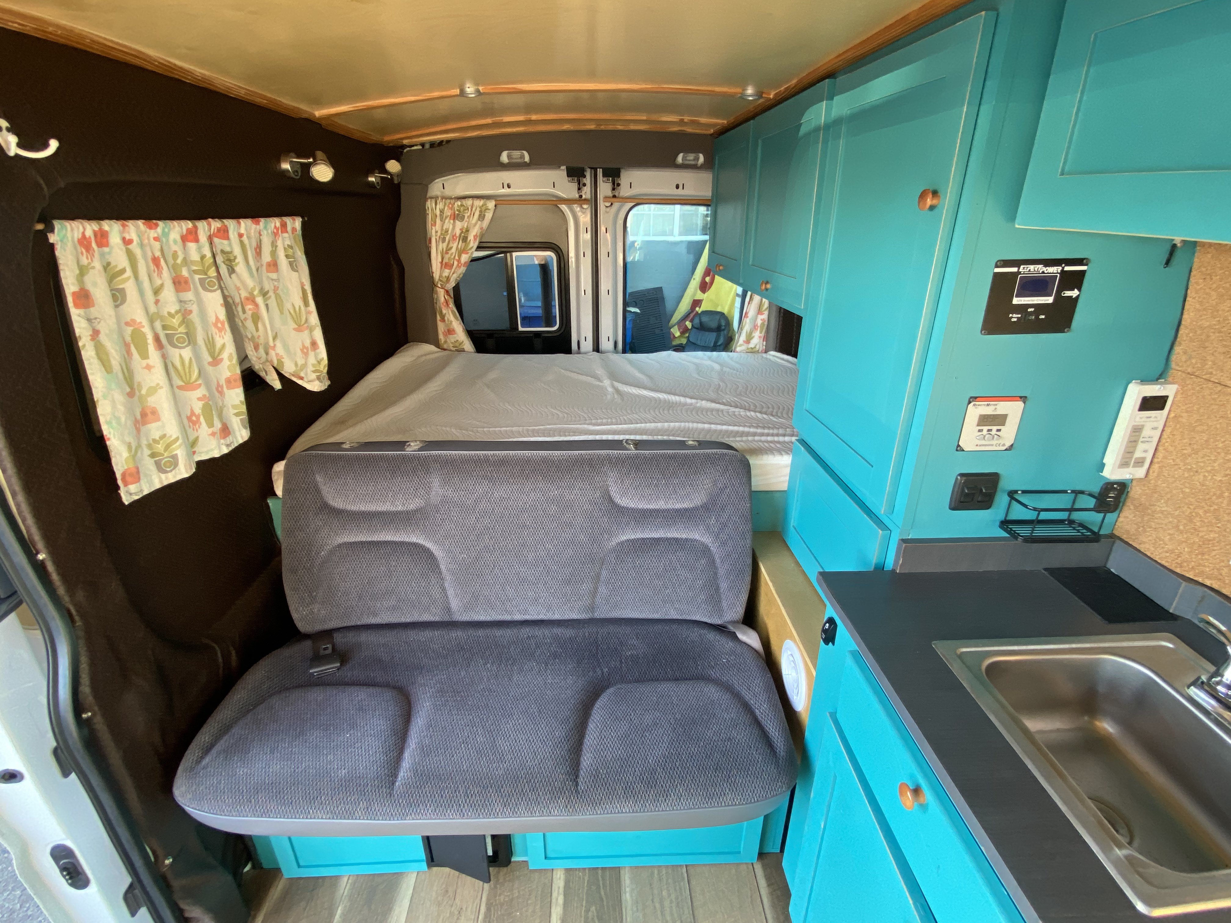 Used 2016 Ford Transit 250 148 Medium Roof RWD image 17