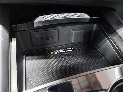 Certified 2025 Buick Envision Sport Touring image 30