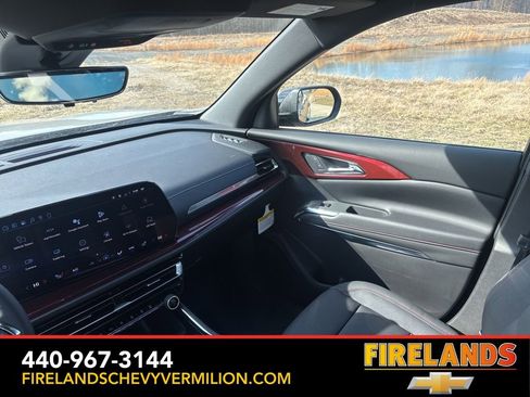 New 2026 Chevrolet Traverse Z71 w/ Driver Confidence Package image 54