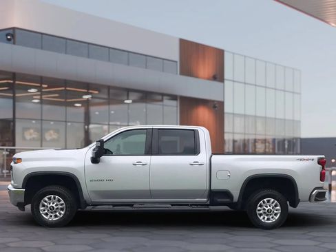 Used 2021 Chevrolet Silverado 2500 LT w/ Convenience Package AWD/4WD image 5